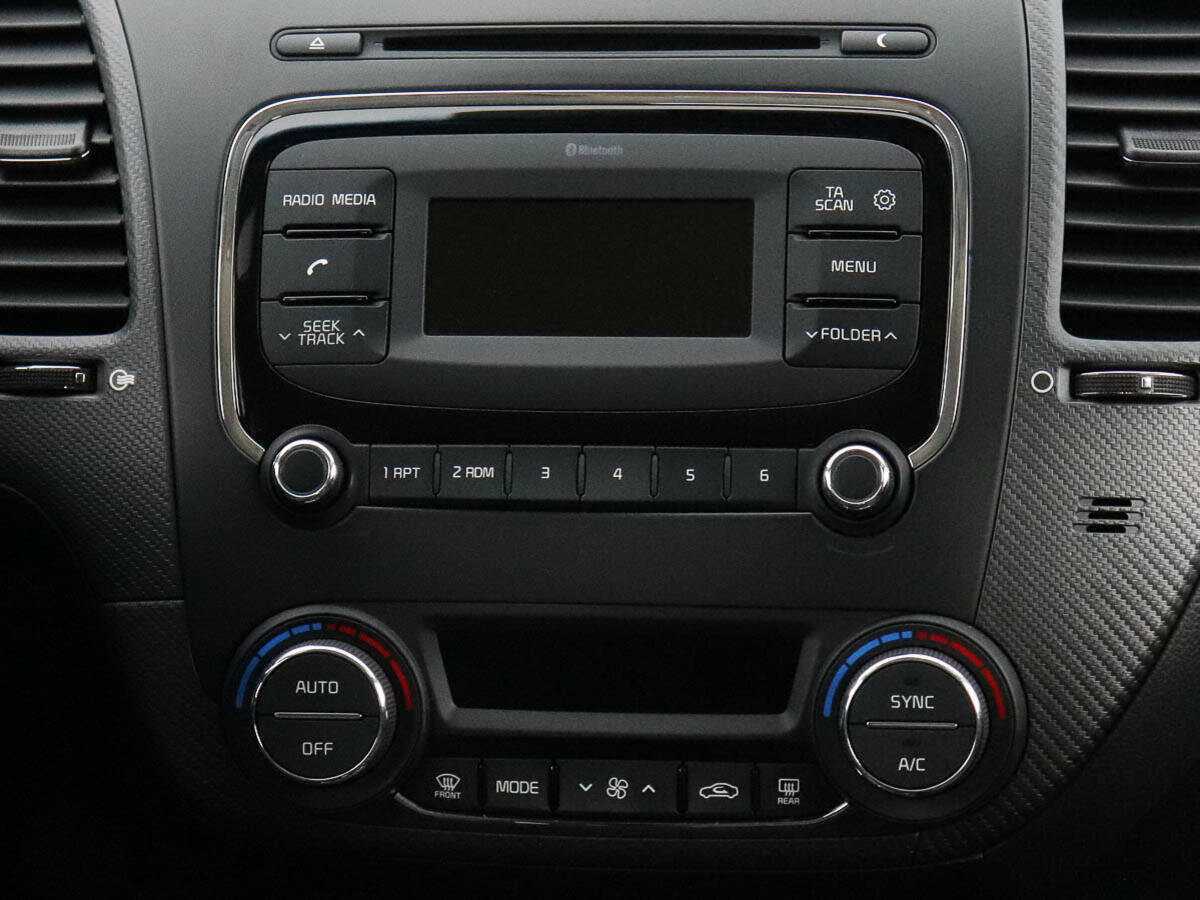 Купить Kia Cerato с пробегом. Фото: #13