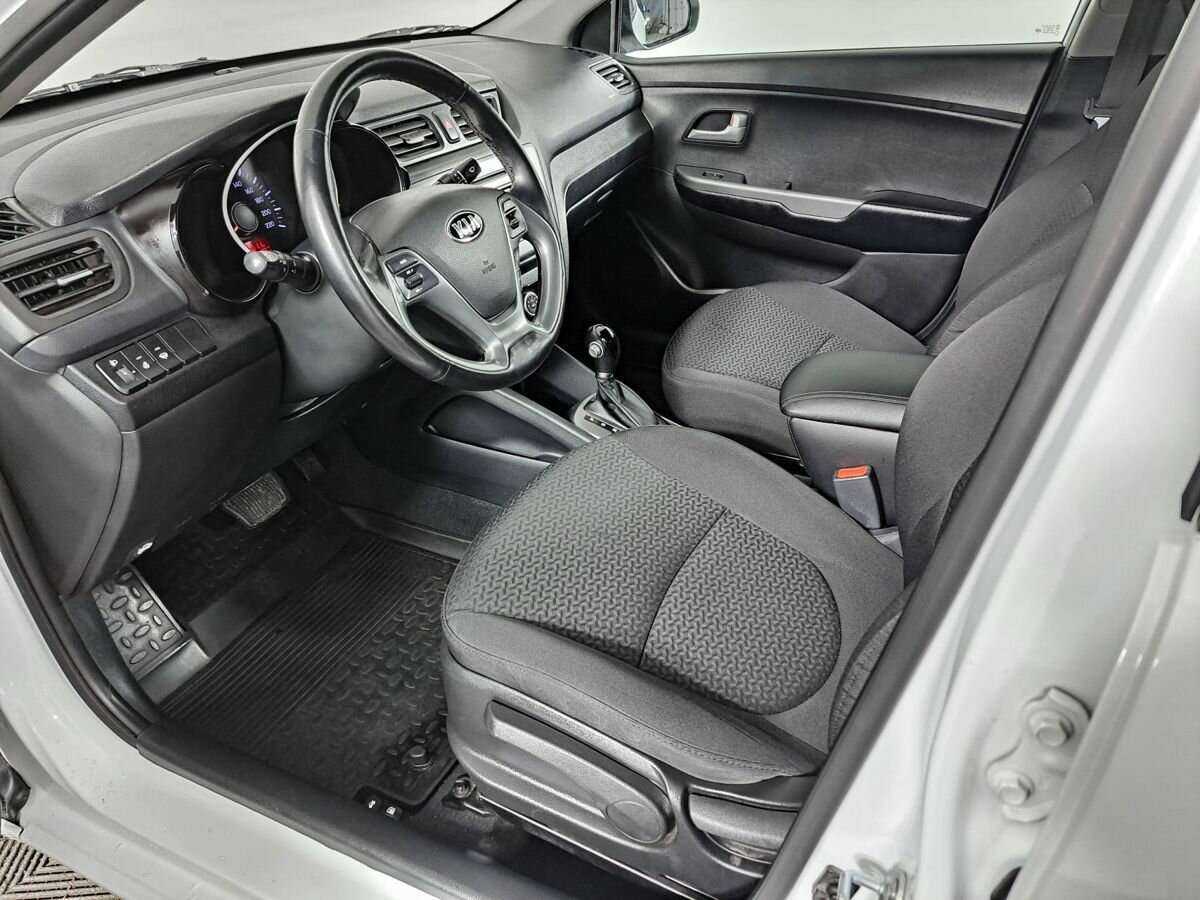 Купить Kia Rio с пробегом. Фото: #13