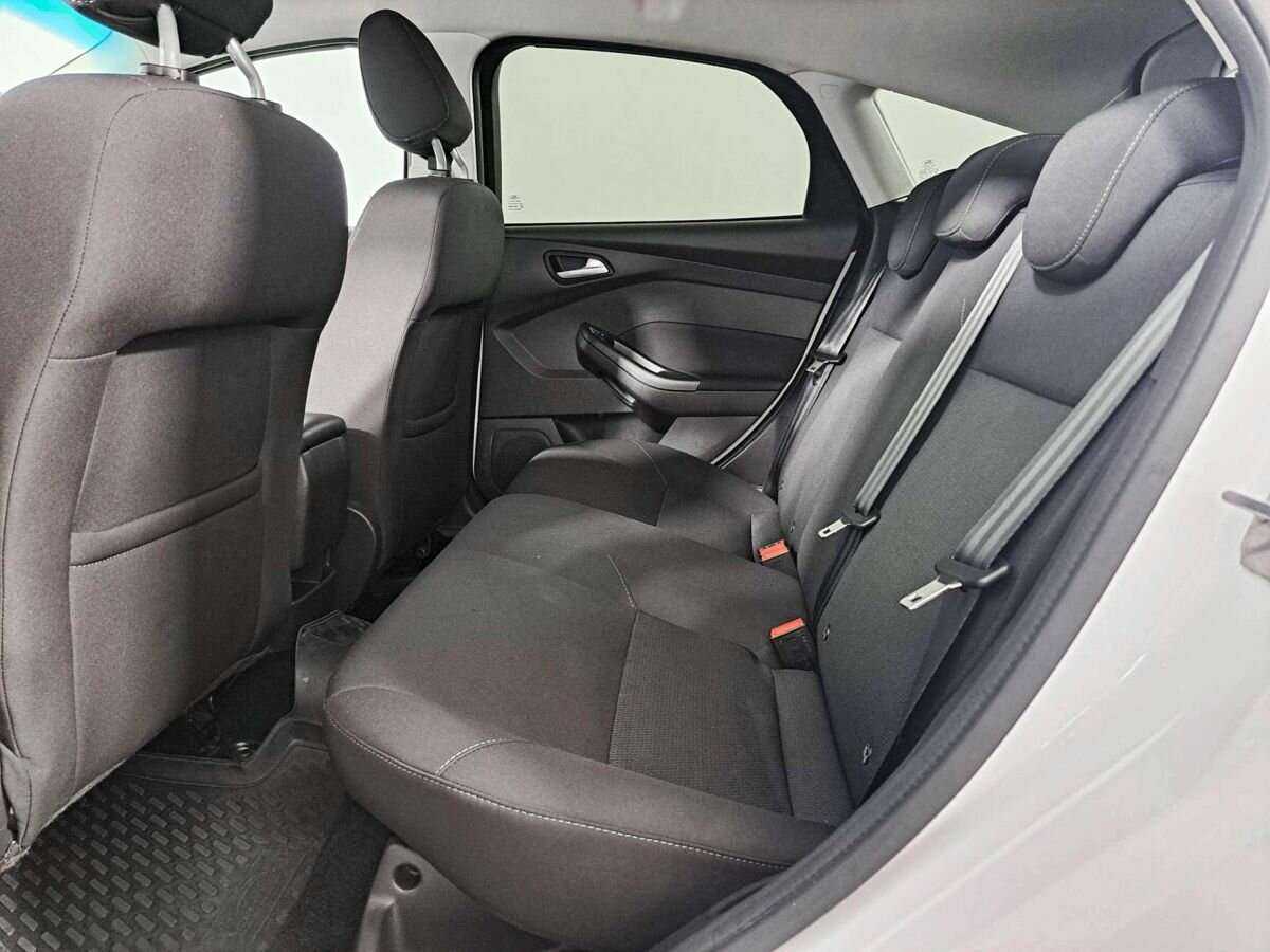Купить Ford Focus с пробегом. Фото: #9