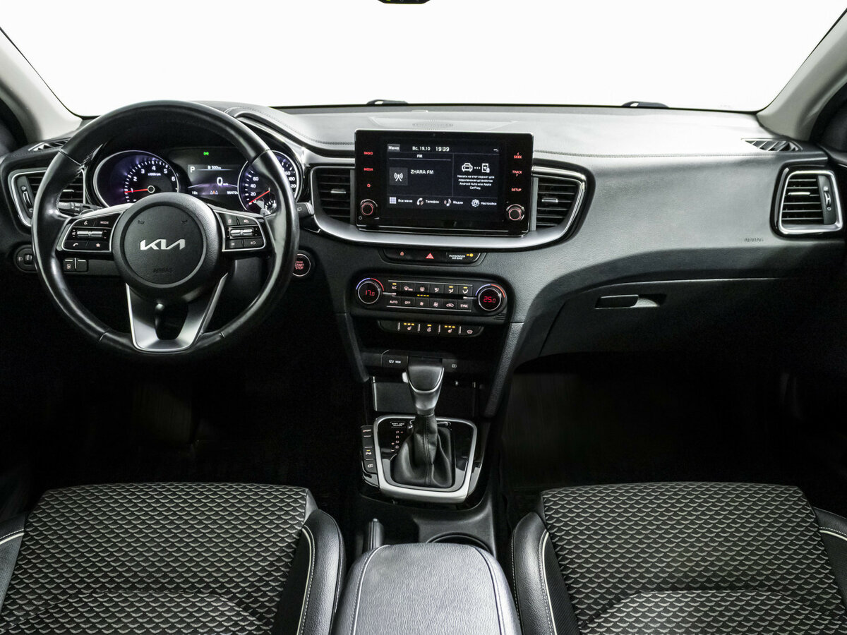 Купить Kia Ceed с пробегом. Фото: #12