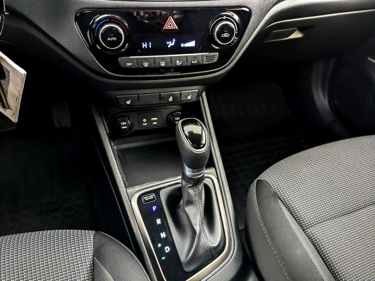 Купить Hyundai Solaris с пробегом. Фото: #20