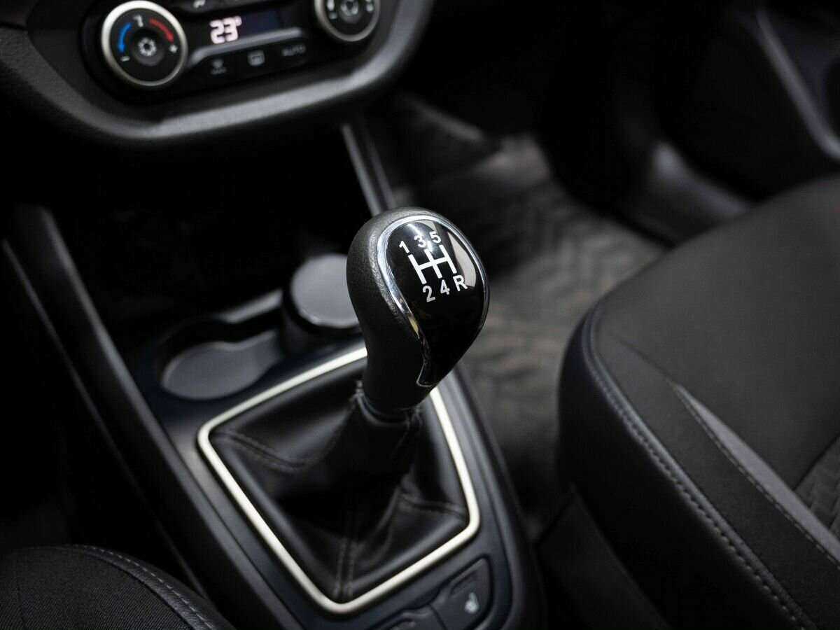 Купить Lada (ВАЗ) Vesta с пробегом. Фото: #23