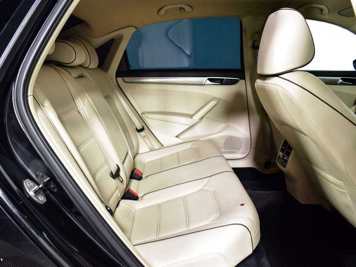 Купить Volkswagen Passat с пробегом. Фото: #9