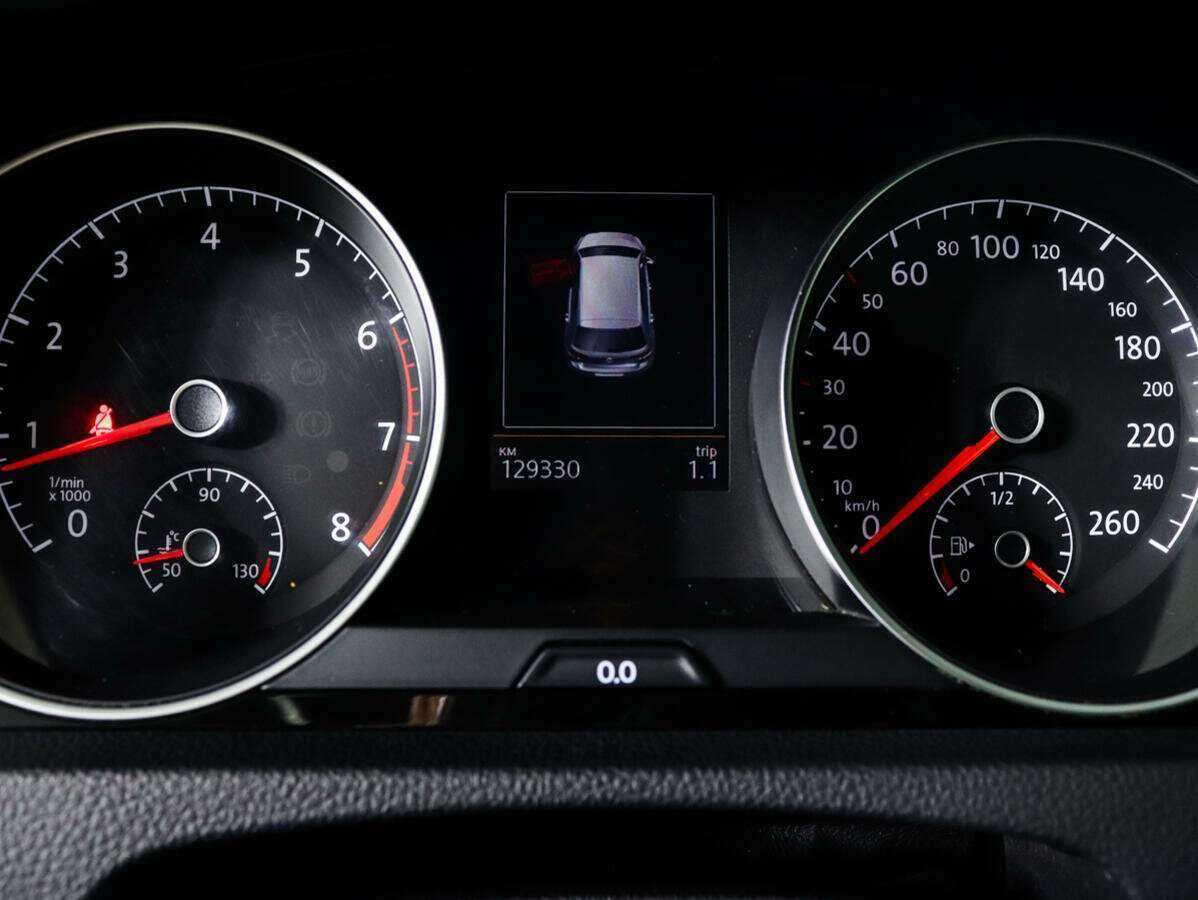 Купить Volkswagen Golf с пробегом. Фото: #10