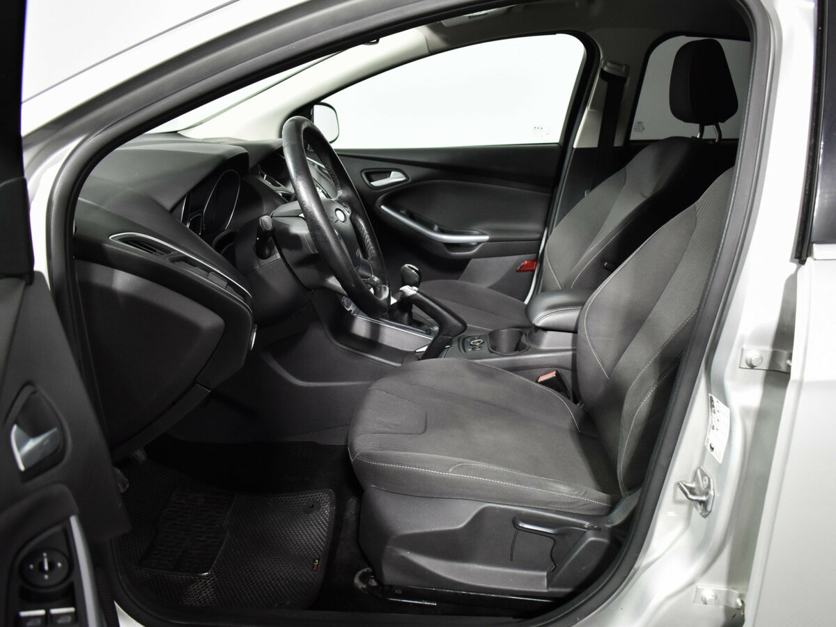 Купить Ford Focus с пробегом. Фото: #10