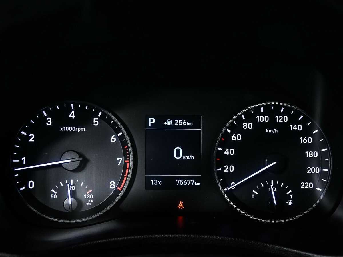 Купить Hyundai Solaris с пробегом. Фото: #9