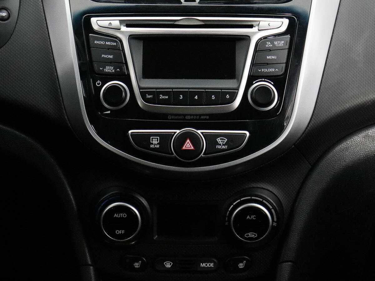 Купить Hyundai Solaris с пробегом. Фото: #13