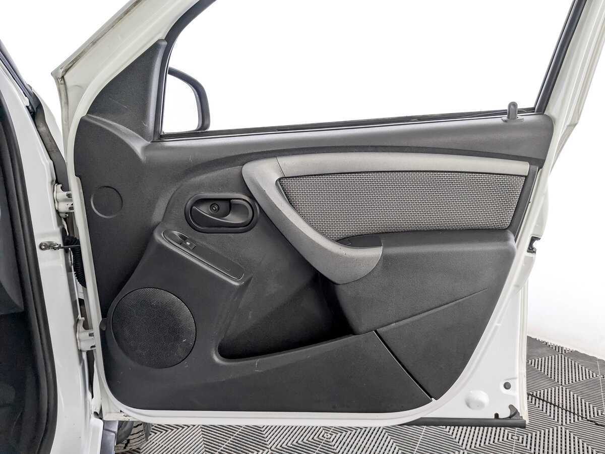 Купить Renault Duster с пробегом. Фото: #23