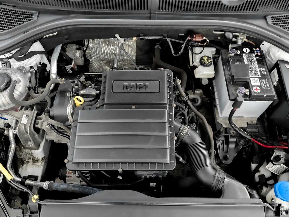 Купить Volkswagen Jetta с пробегом. Фото: #8