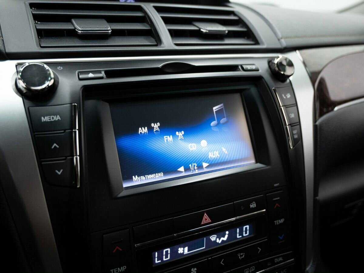 Купить Toyota Camry с пробегом. Фото: #18