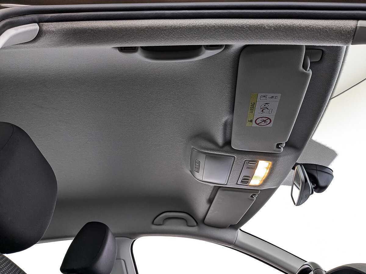 Купить Volkswagen Polo с пробегом. Фото: #18