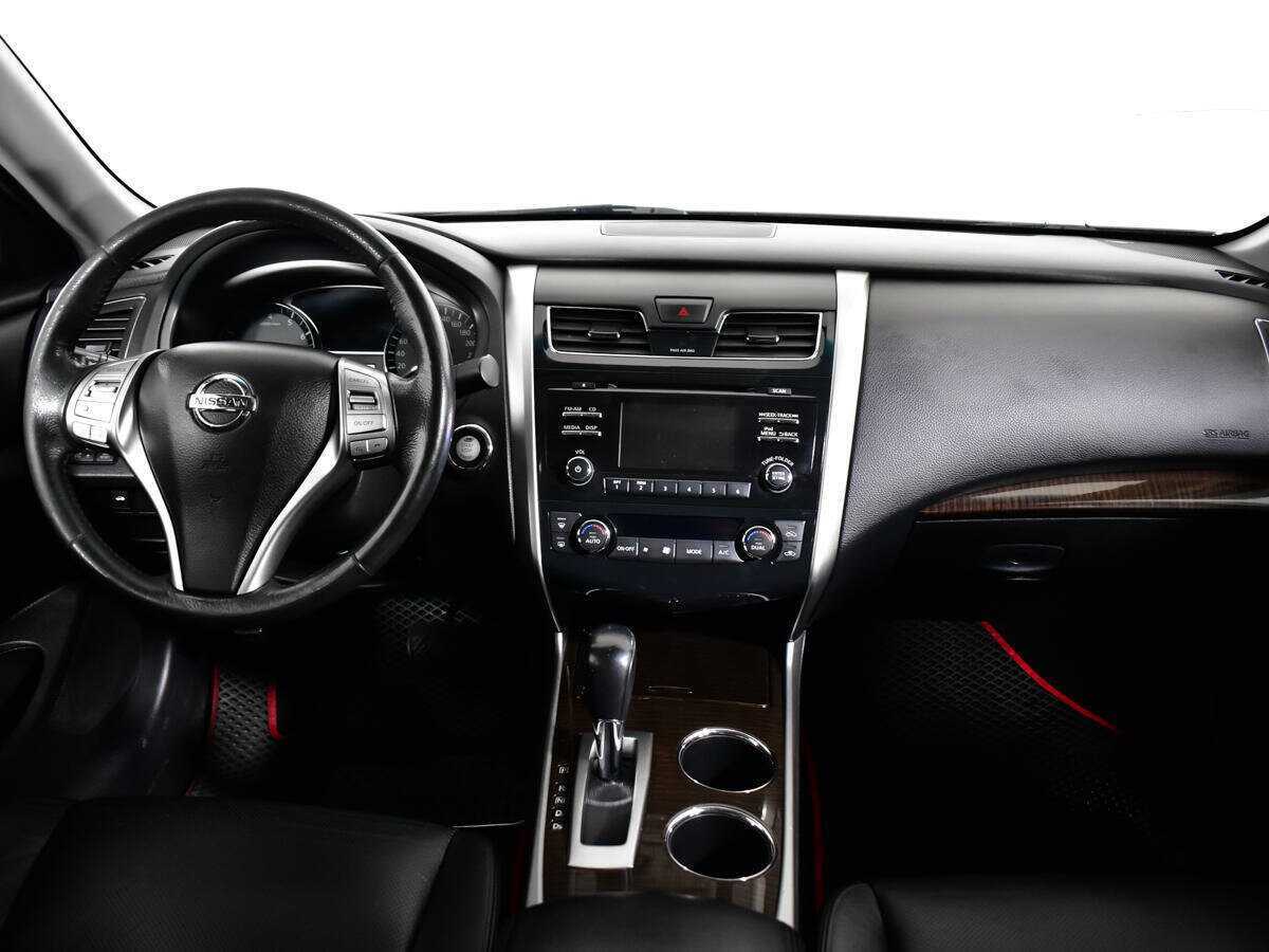 Купить Nissan Teana с пробегом. Фото: #9