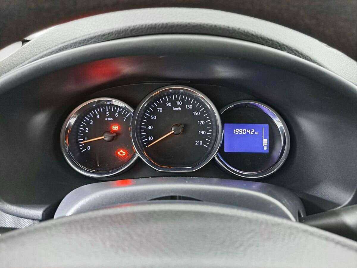 Купить Renault Logan с пробегом. Фото: #10