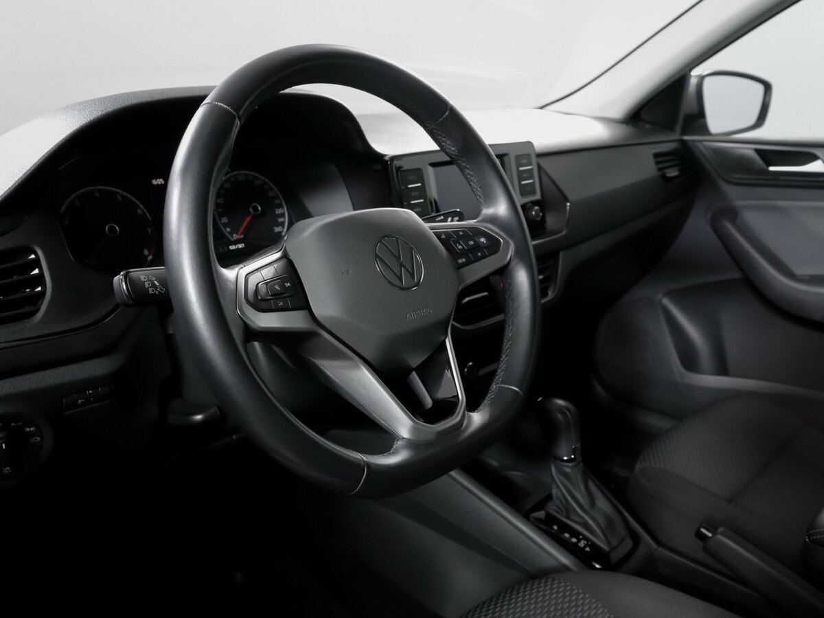 Купить Volkswagen Polo с пробегом. Фото: #10