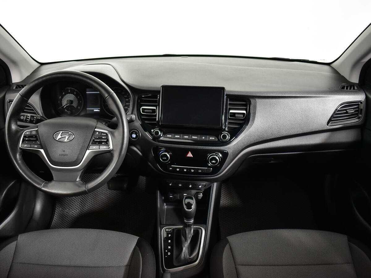 Купить Hyundai Solaris с пробегом. Фото: #11