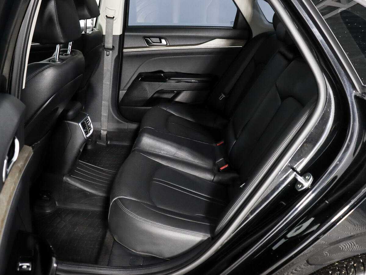 Купить Kia K5 с пробегом. Фото: #13