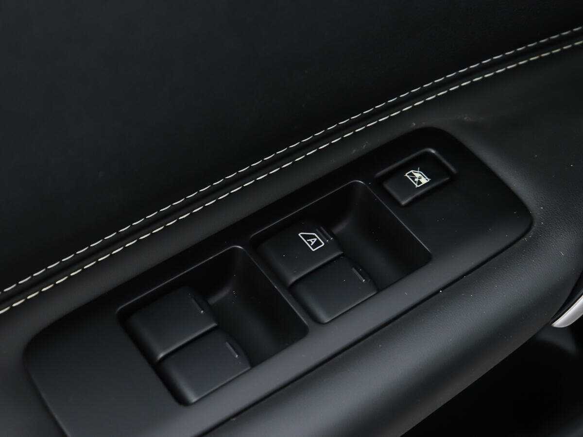 Купить Nissan Qashqai с пробегом. Фото: #17