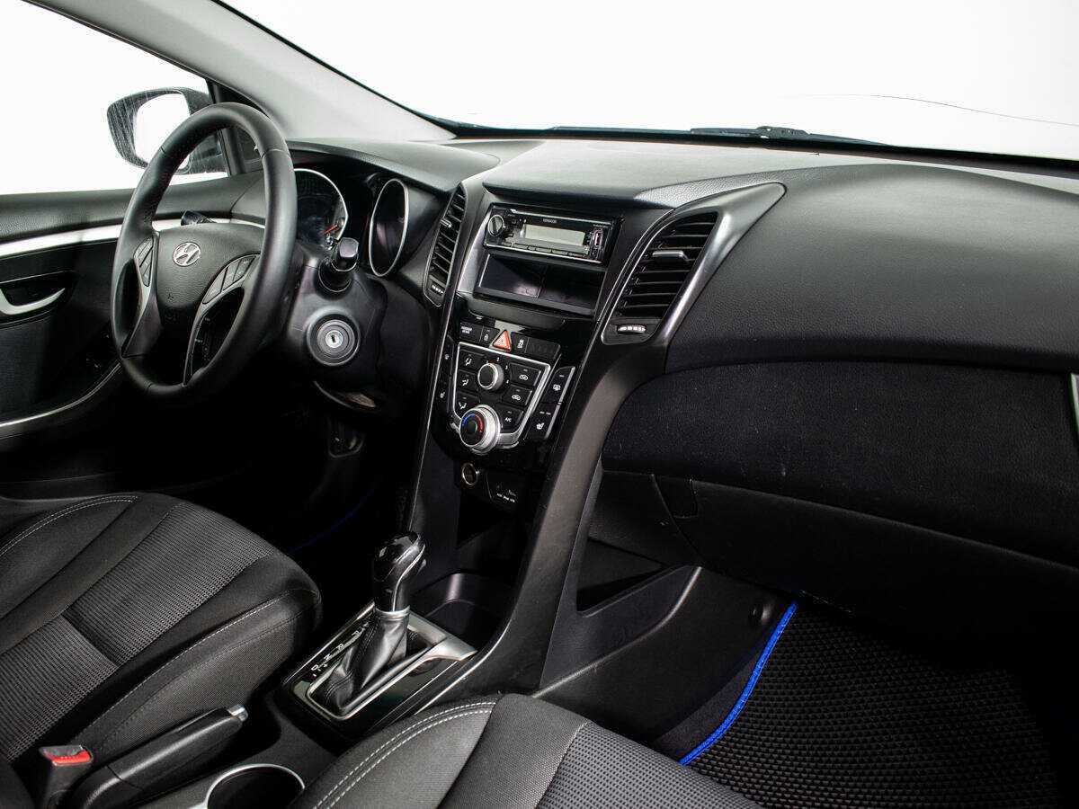 Купить Hyundai i30 с пробегом. Фото: #8