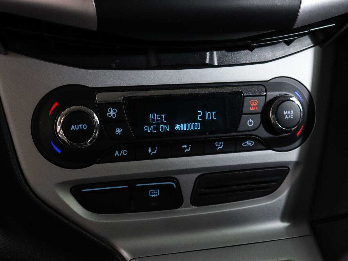 Купить Ford Focus с пробегом. Фото: #15