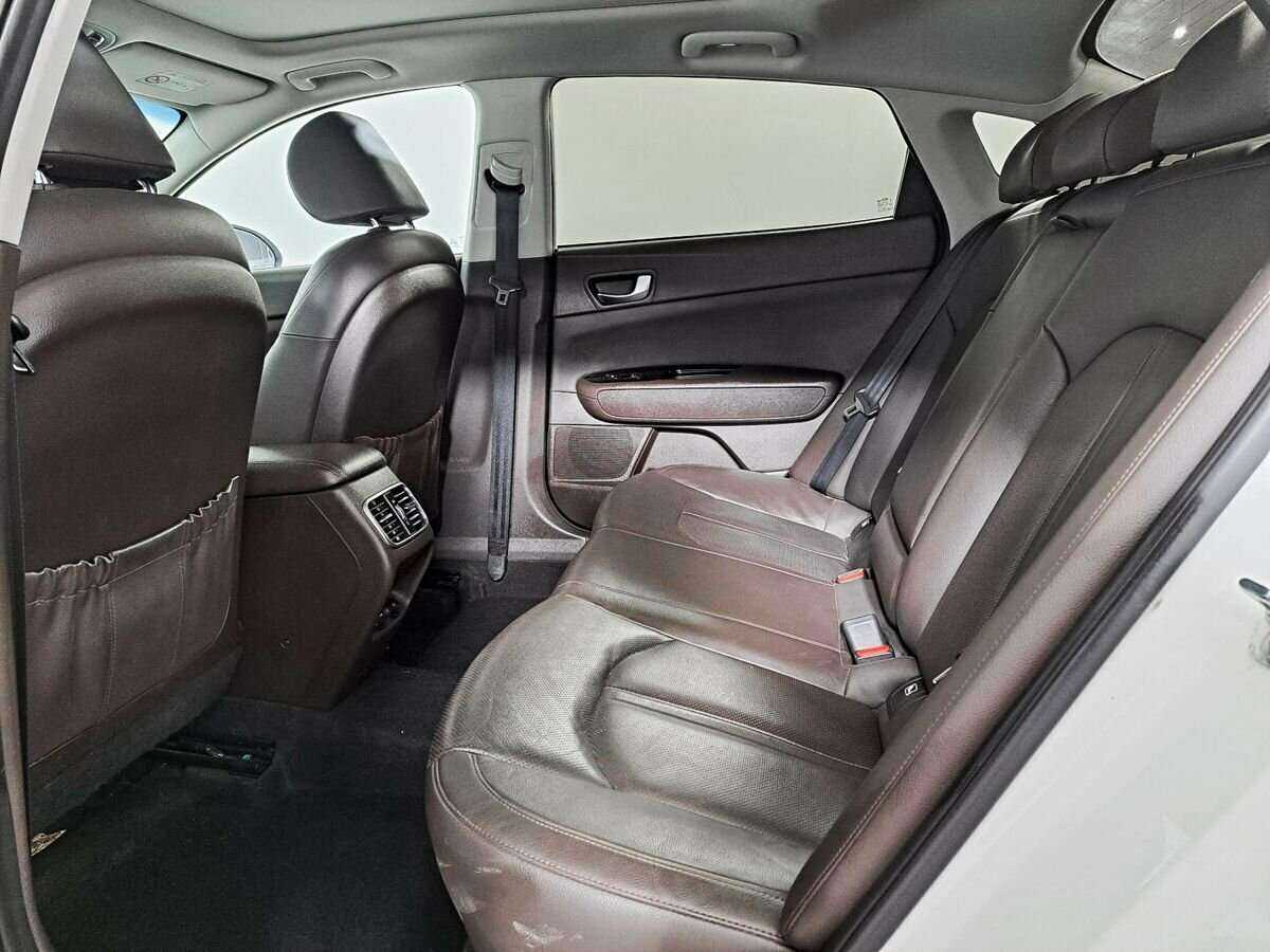 Купить Kia Optima с пробегом. Фото: #9