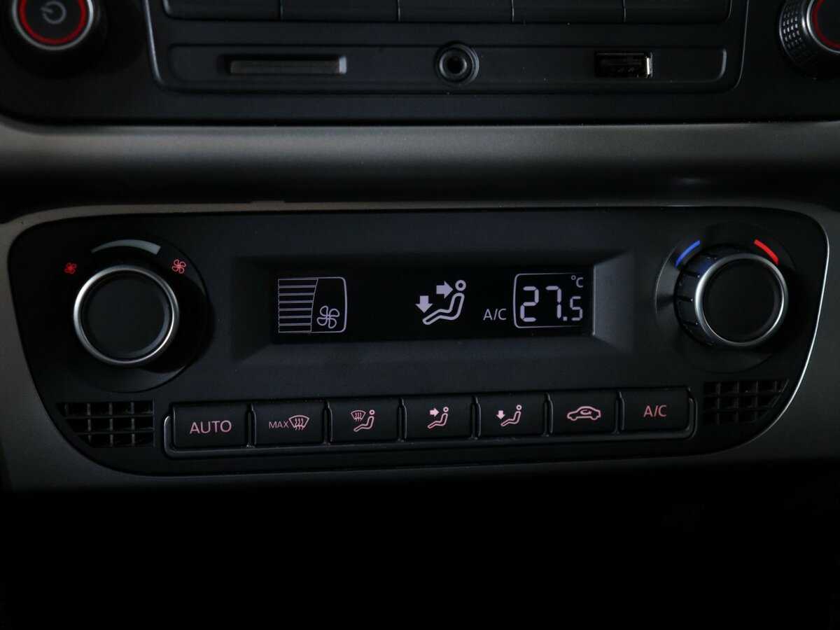 Купить Volkswagen Polo с пробегом. Фото: #15