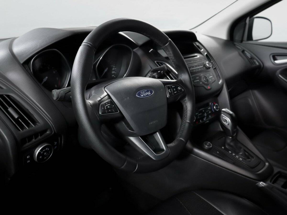 Купить Ford Focus с пробегом. Фото: #10