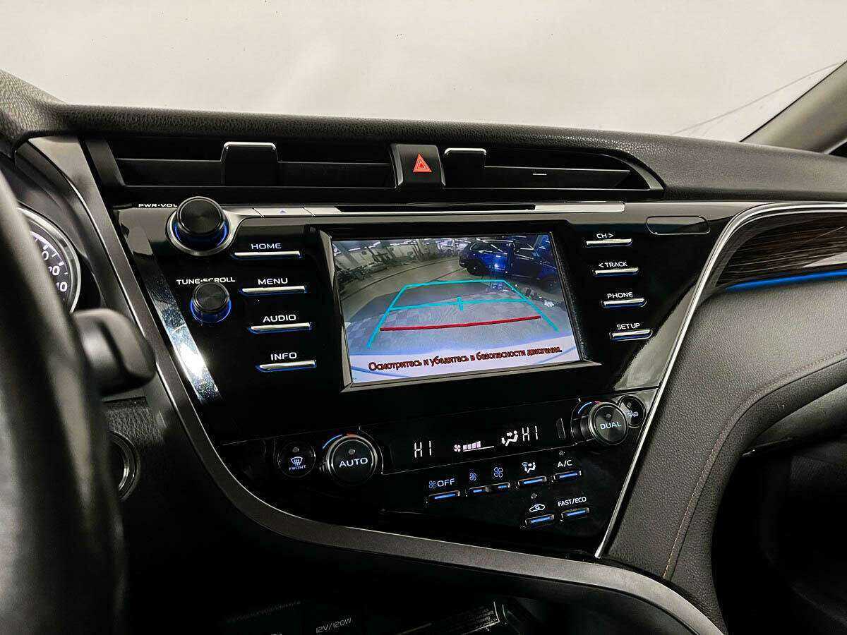 Купить Toyota Camry с пробегом. Фото: #14