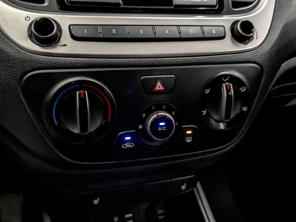 Купить Hyundai Solaris с пробегом. Фото: #20