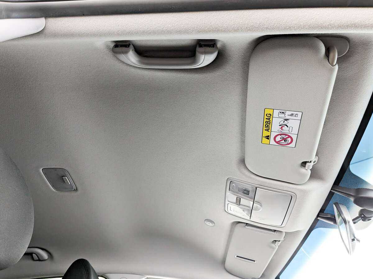 Купить Hyundai Elantra с пробегом. Фото: #17