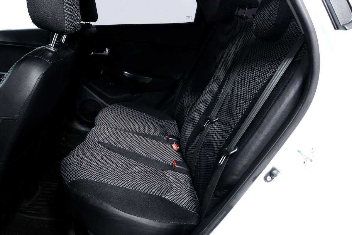 Купить Kia Rio с пробегом. Фото: #11