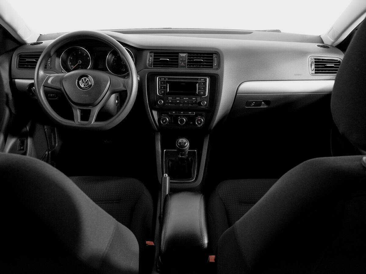 Купить Volkswagen Jetta с пробегом. Фото: #11