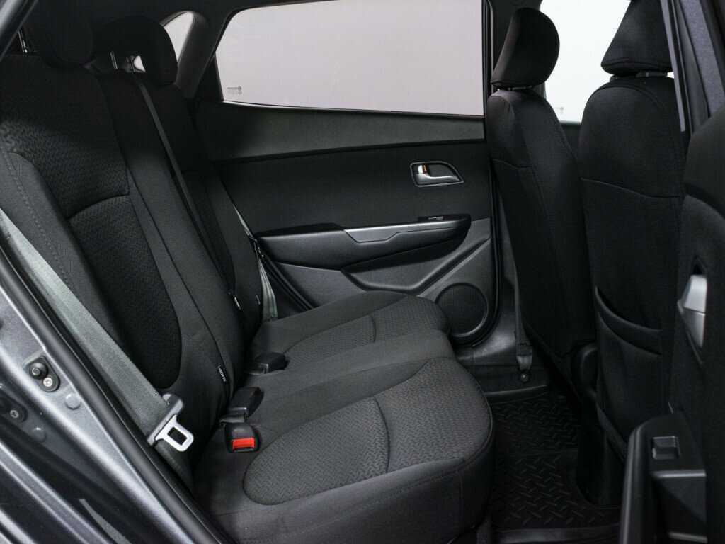 Купить Kia Rio с пробегом. Фото: #9