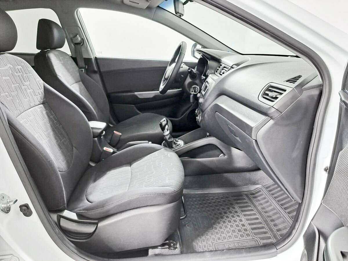 Купить Kia Rio с пробегом. Фото: #8