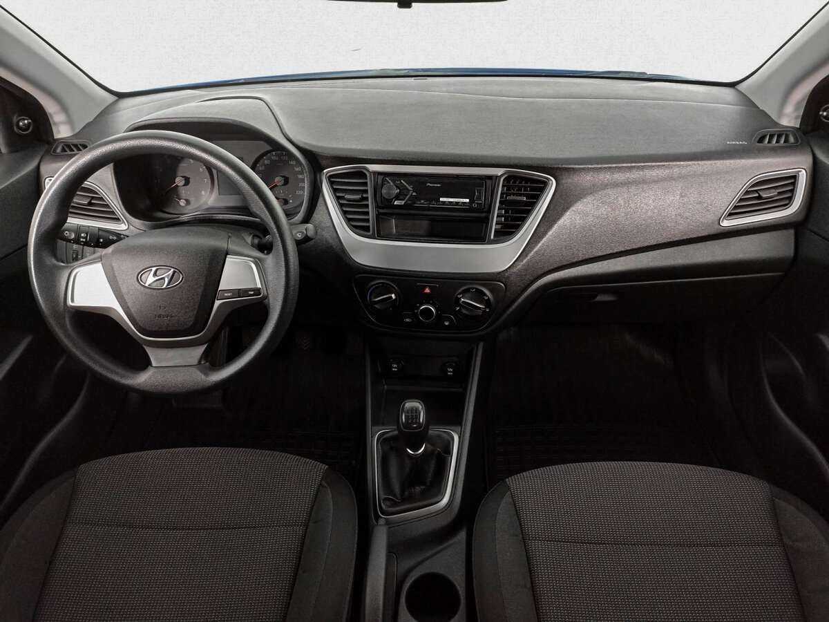 Купить Hyundai Solaris с пробегом. Фото: #13