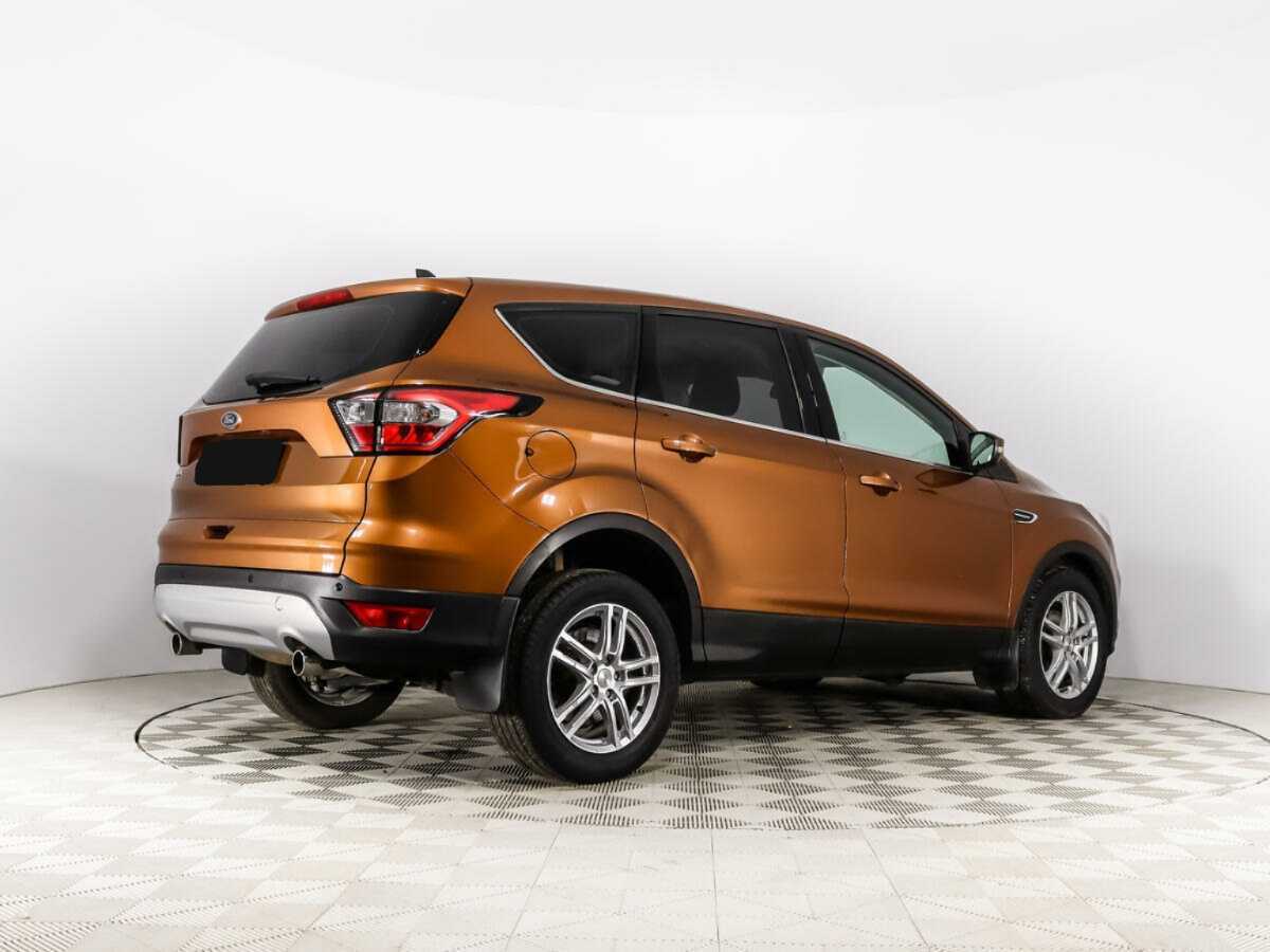 Купить Ford Kuga с пробегом. Фото: #4