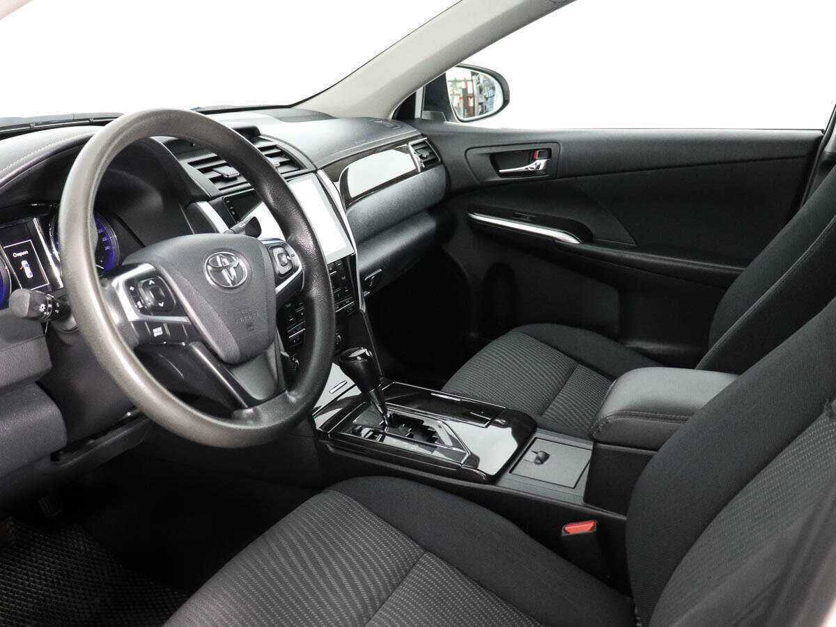Купить Toyota Camry с пробегом. Фото: #9