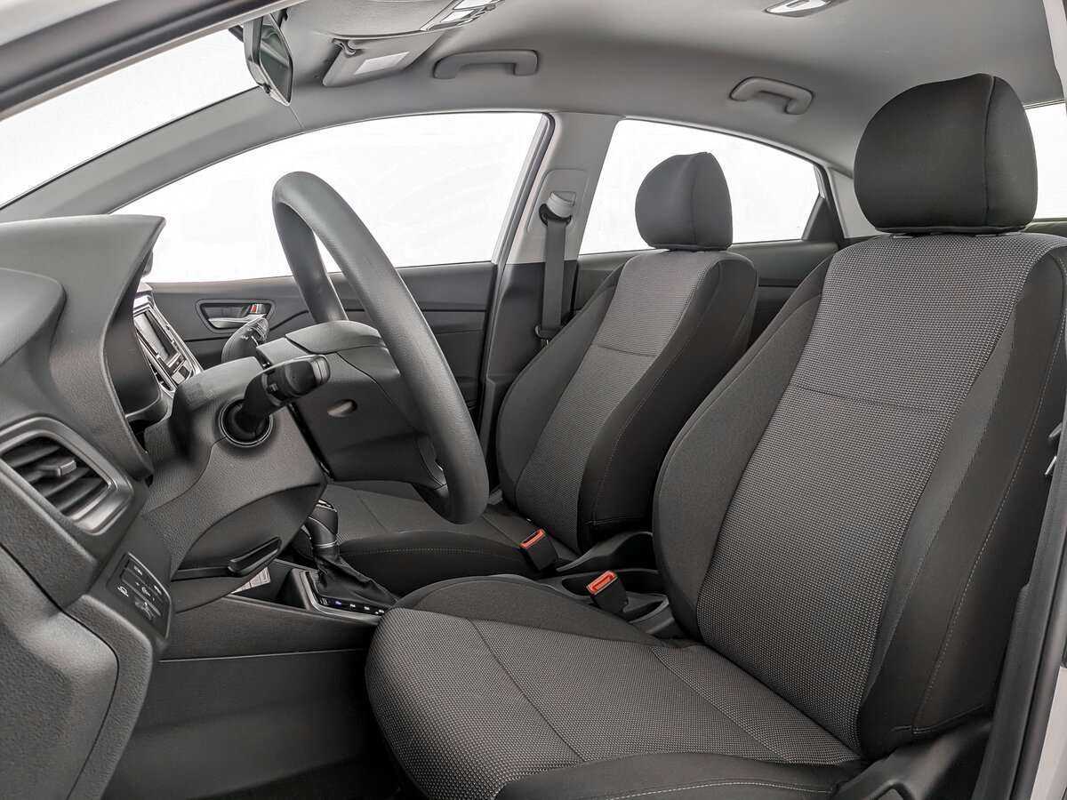 Купить Hyundai Solaris с пробегом. Фото: #19