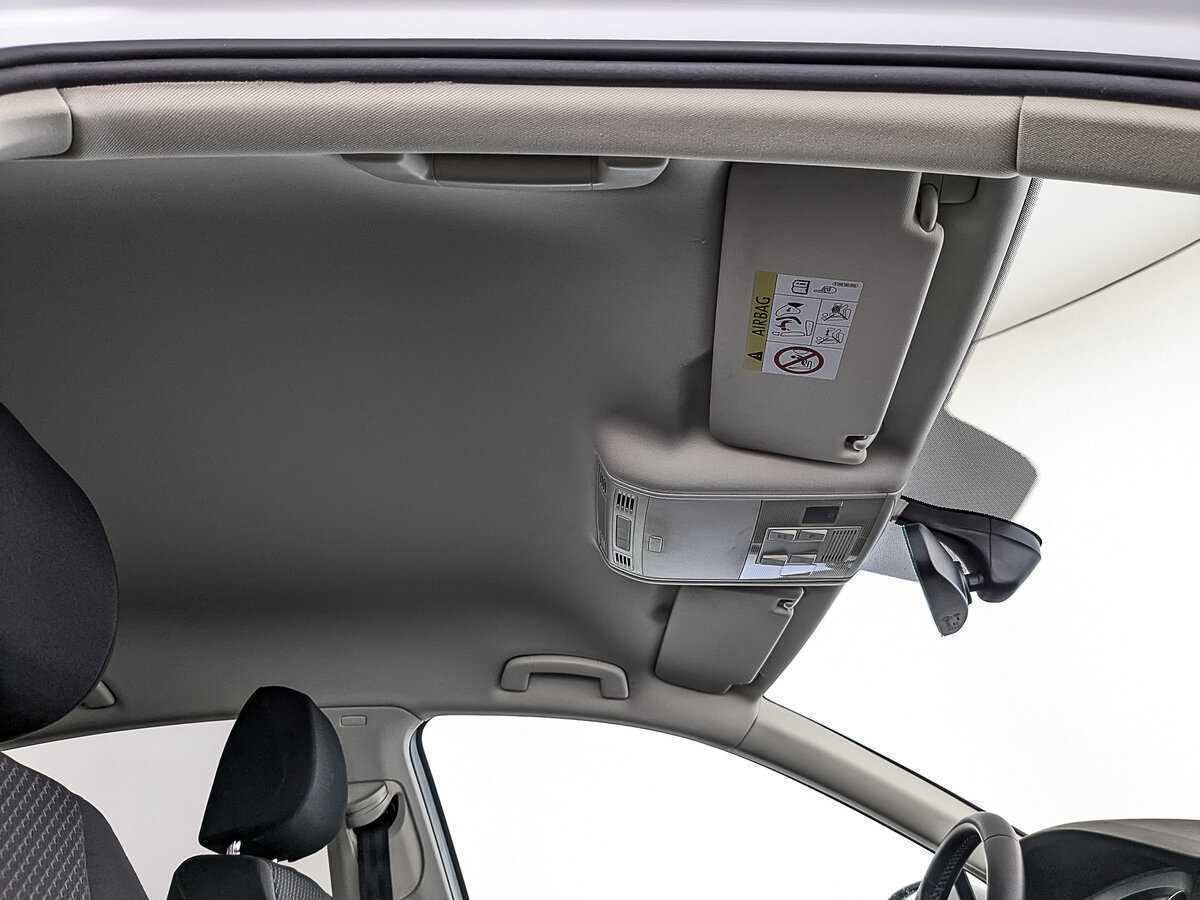 Купить Volkswagen Passat с пробегом. Фото: #22