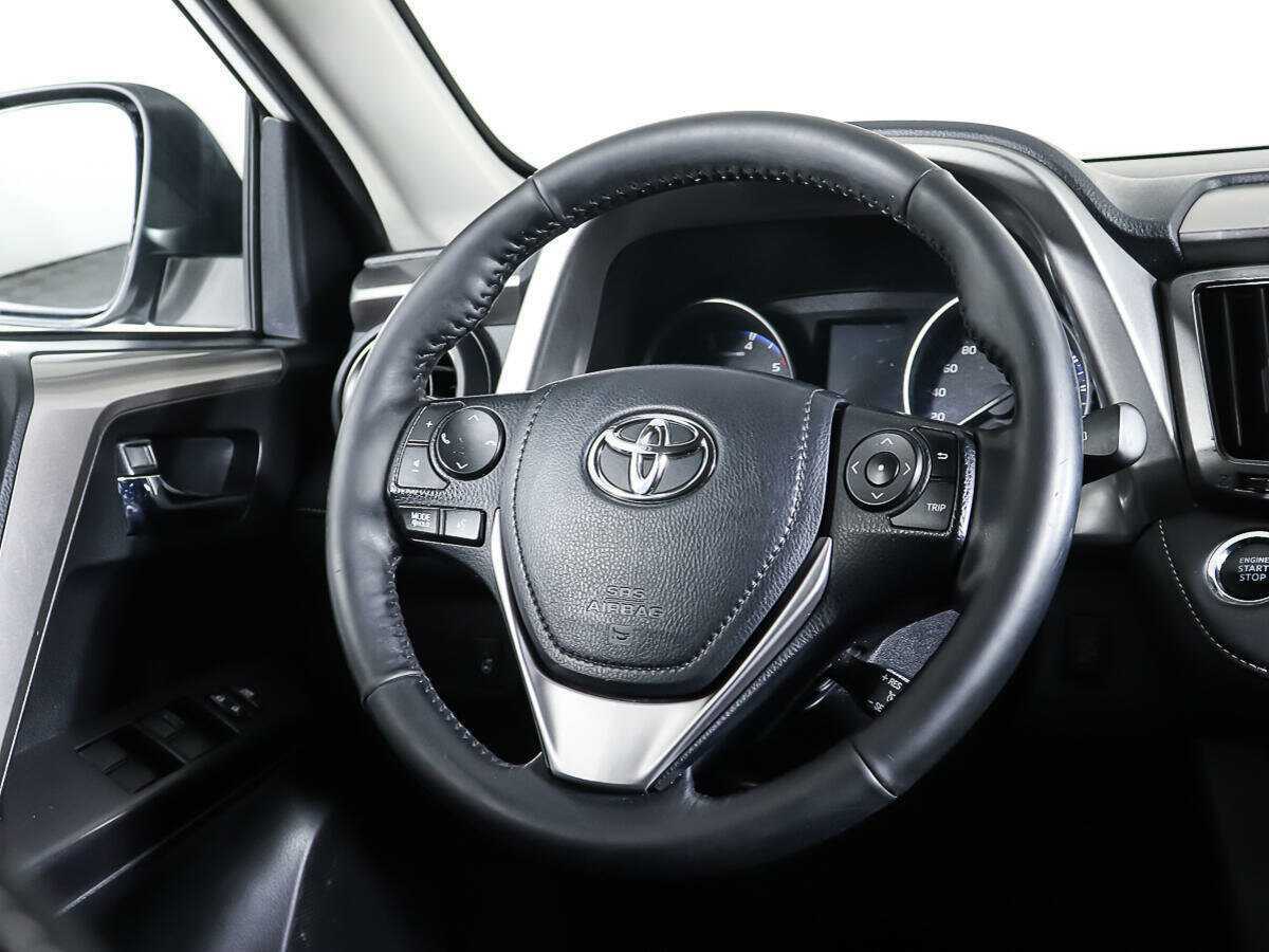 Купить Toyota RAV4 с пробегом. Фото: #14