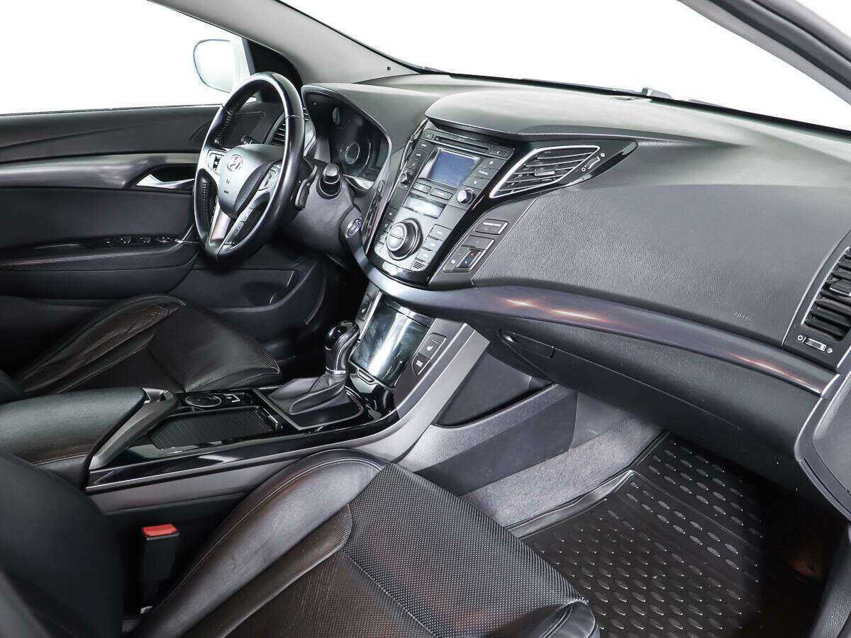 Купить Hyundai i40 с пробегом. Фото: #8