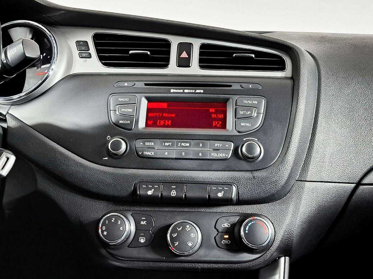 Купить Kia Ceed с пробегом. Фото: #12