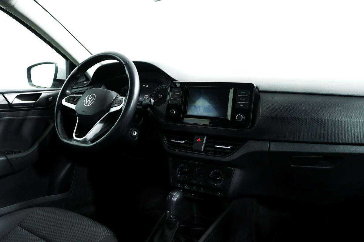 Купить Volkswagen Polo с пробегом. Фото: #8