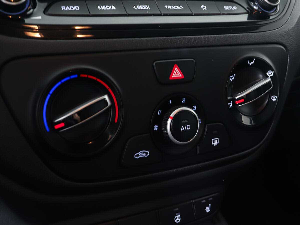 Купить Hyundai Solaris с пробегом. Фото: #16