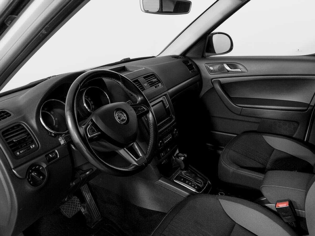 Купить Skoda Yeti с пробегом. Фото: #15