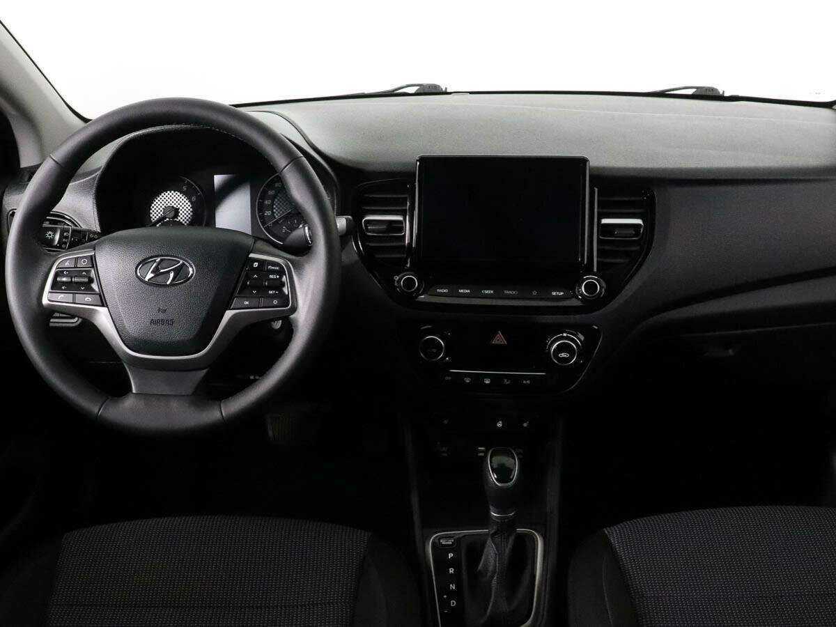 Купить Hyundai Solaris с пробегом. Фото: #10