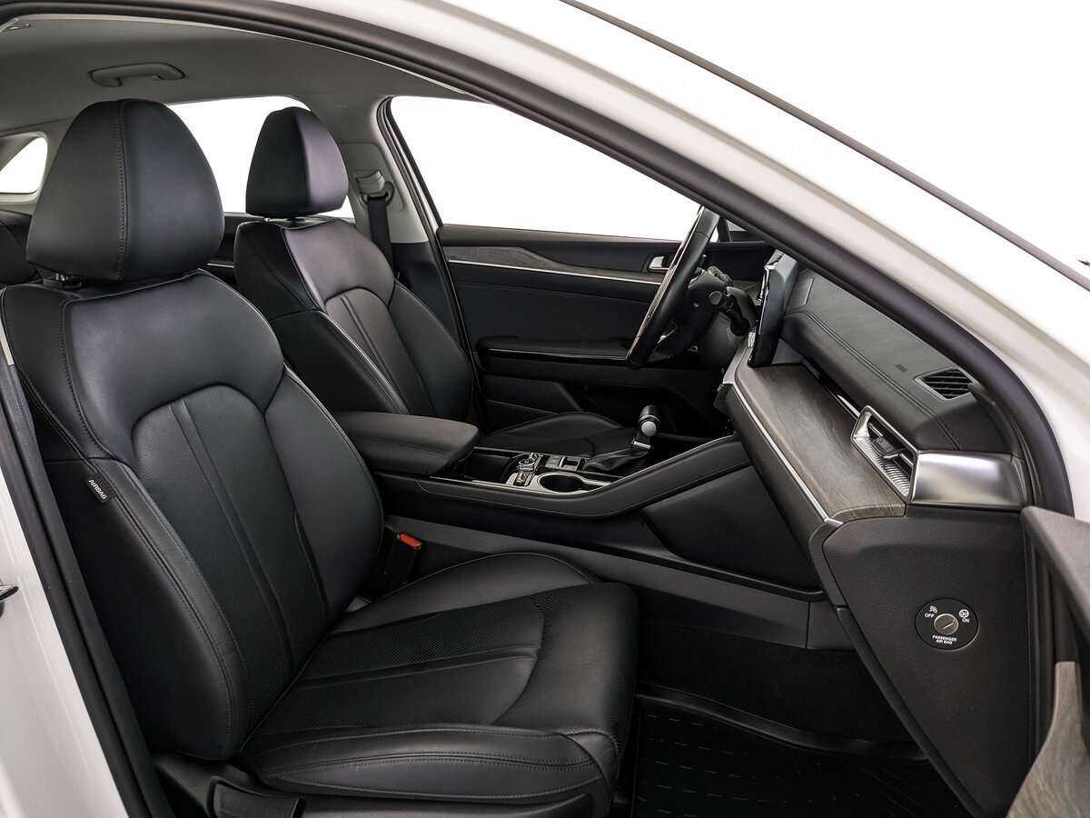 Купить Kia K5 с пробегом. Фото: #21