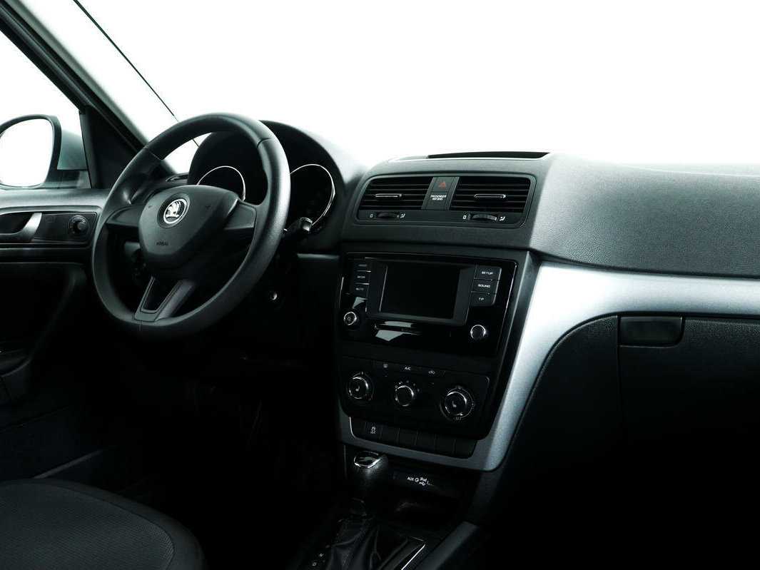 Купить Skoda Yeti с пробегом. Фото: #8