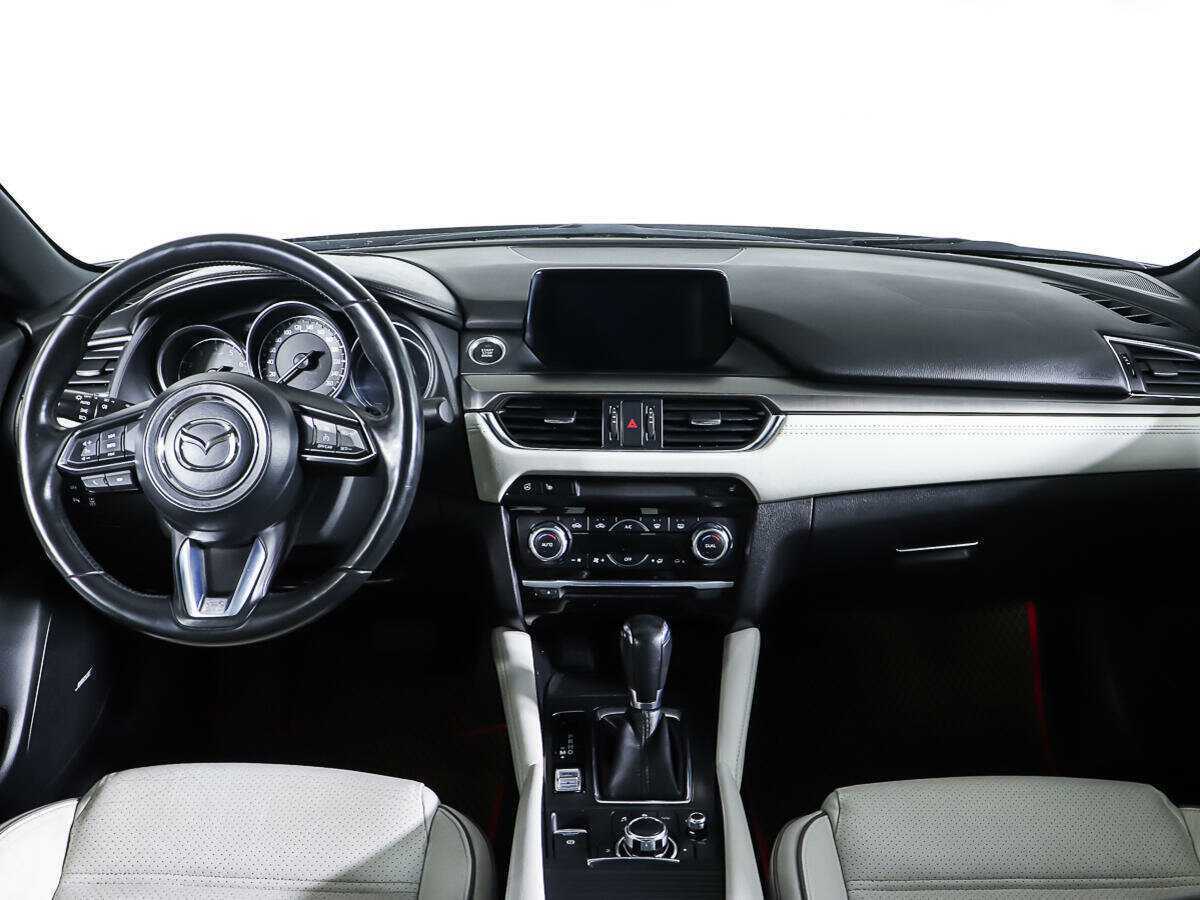 Купить Mazda 6 с пробегом. Фото: #10