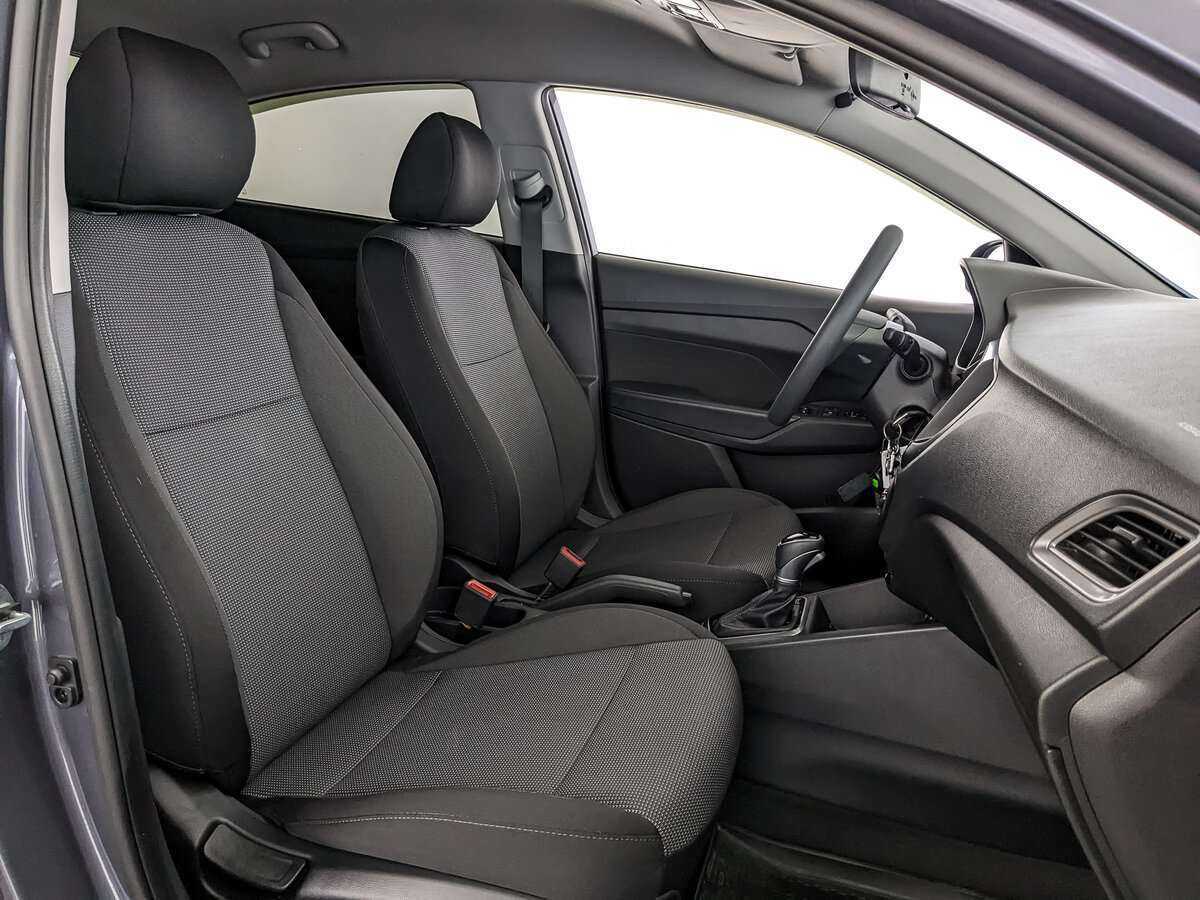 Купить Hyundai Solaris с пробегом. Фото: #23