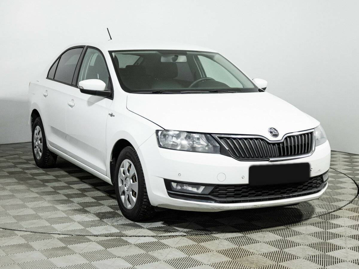 Купить Skoda Rapid с пробегом. Фото: #2